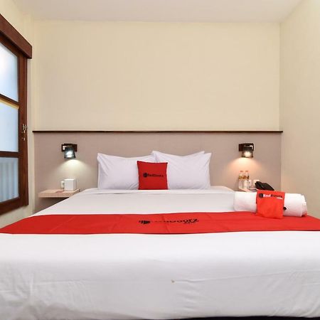 מלון קוטה לומבוק Reddoorz Near Legian Street מראה חיצוני תמונה