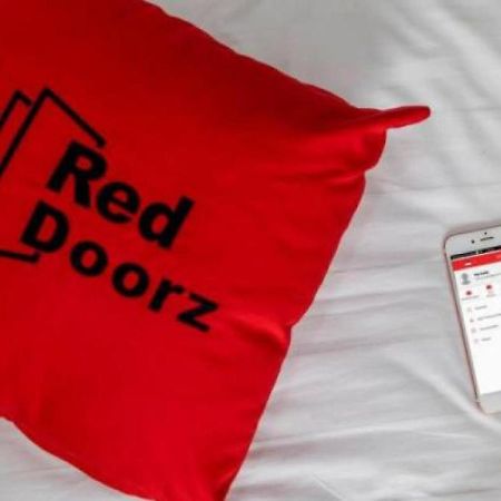 מלון קוטה לומבוק Reddoorz Near Legian Street מראה חיצוני תמונה