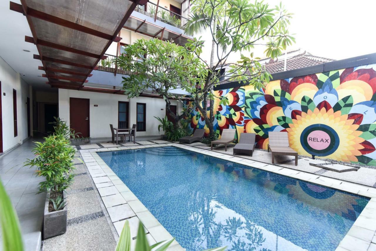 מלון קוטה לומבוק Reddoorz Near Legian Street מראה חיצוני תמונה