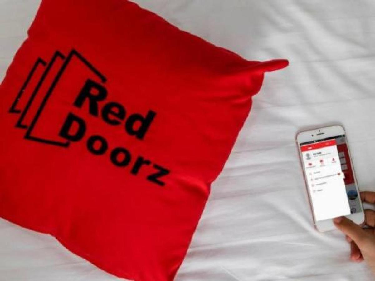 מלון קוטה לומבוק Reddoorz Near Legian Street מראה חיצוני תמונה